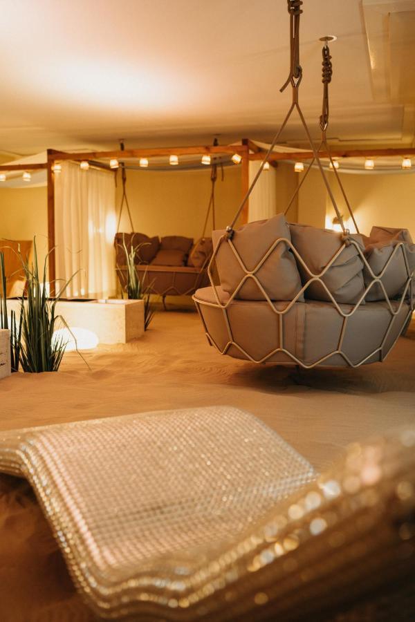 Hotel & Spa Trzy Wyspy ชวีโนวิชแจ ภายนอก รูปภาพ