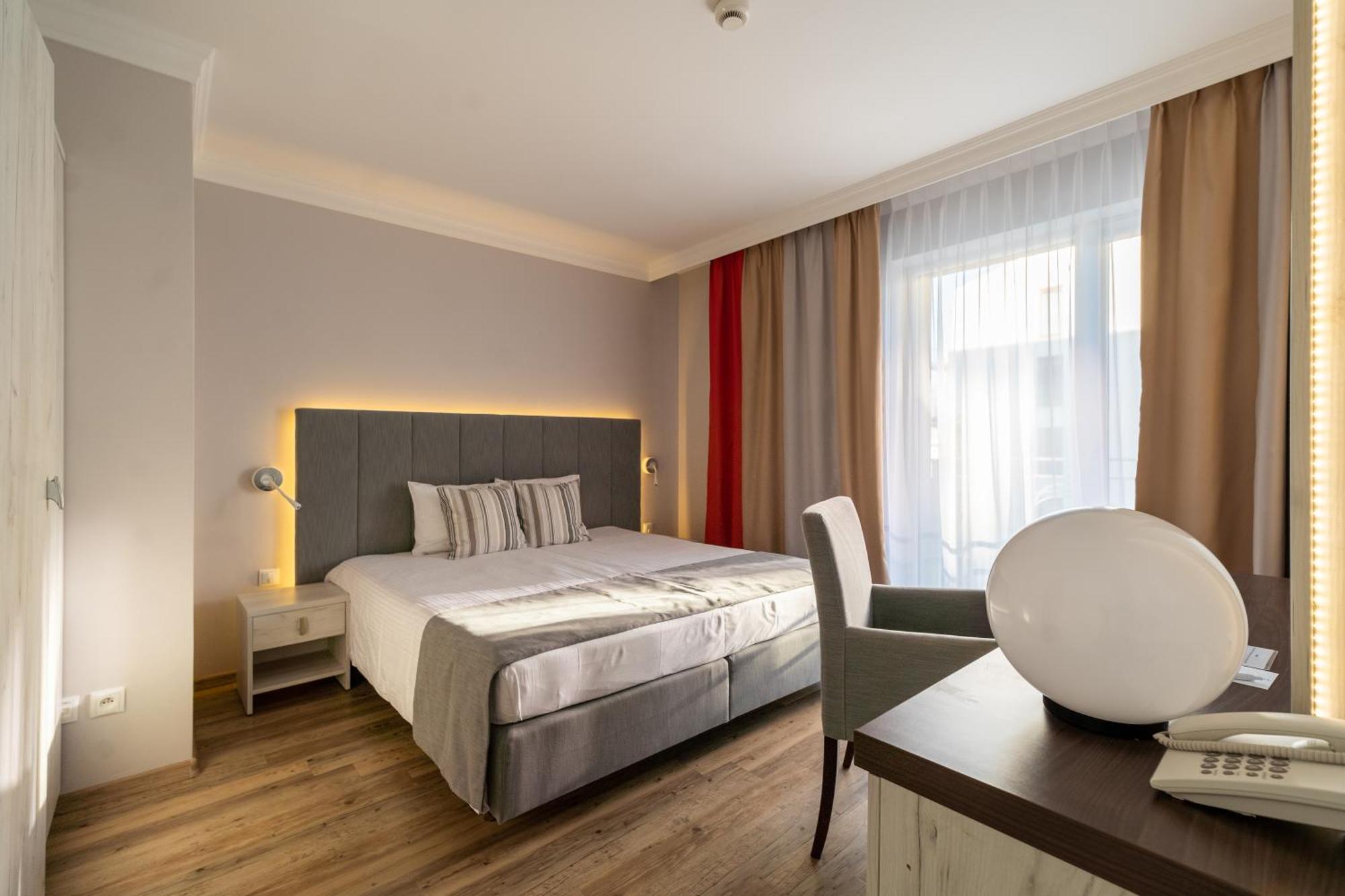 Hotel & Spa Trzy Wyspy ชวีโนวิชแจ ภายนอก รูปภาพ